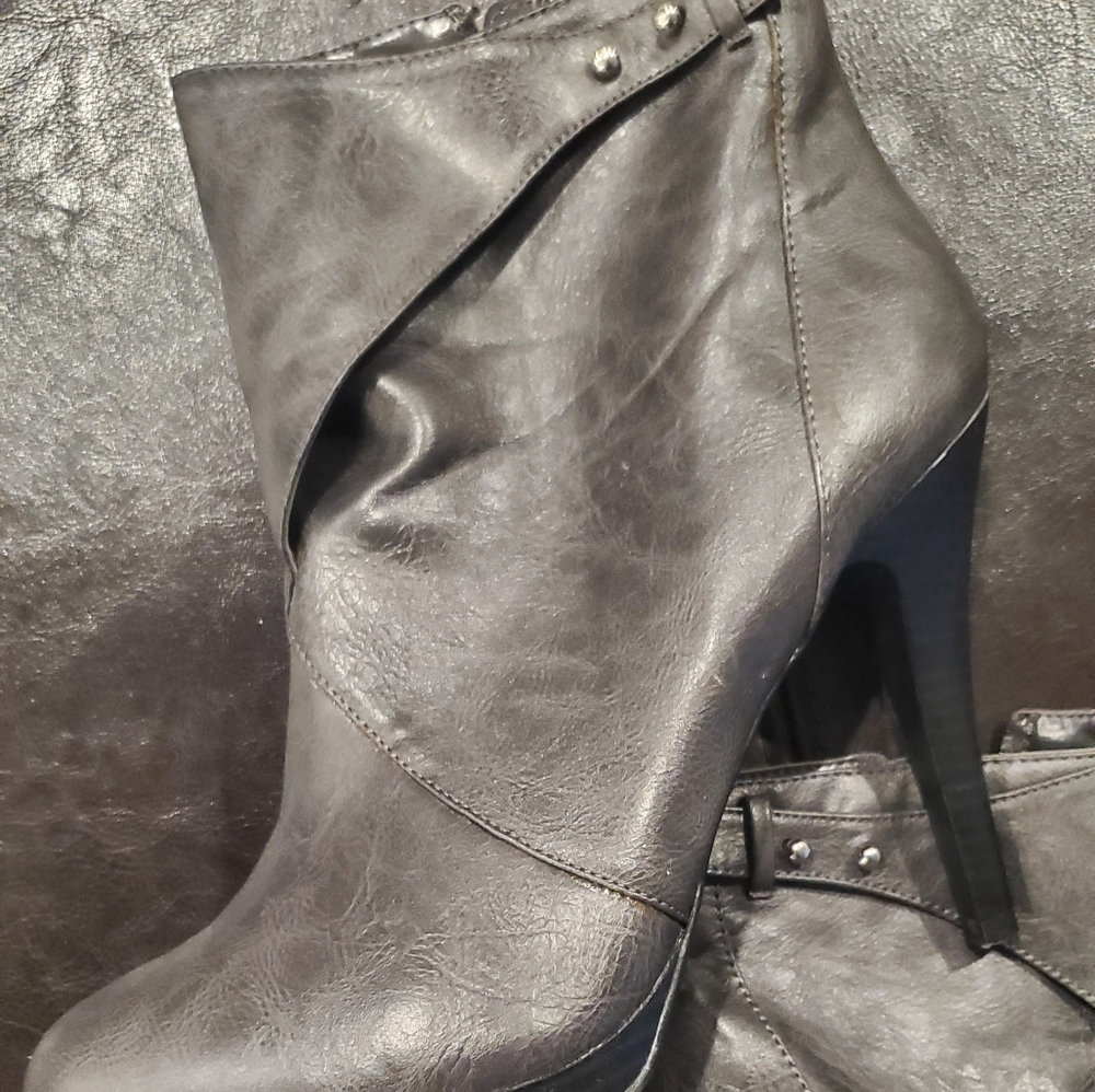 STYLE & CO | Heeled Booties - Picture 6 of 6
